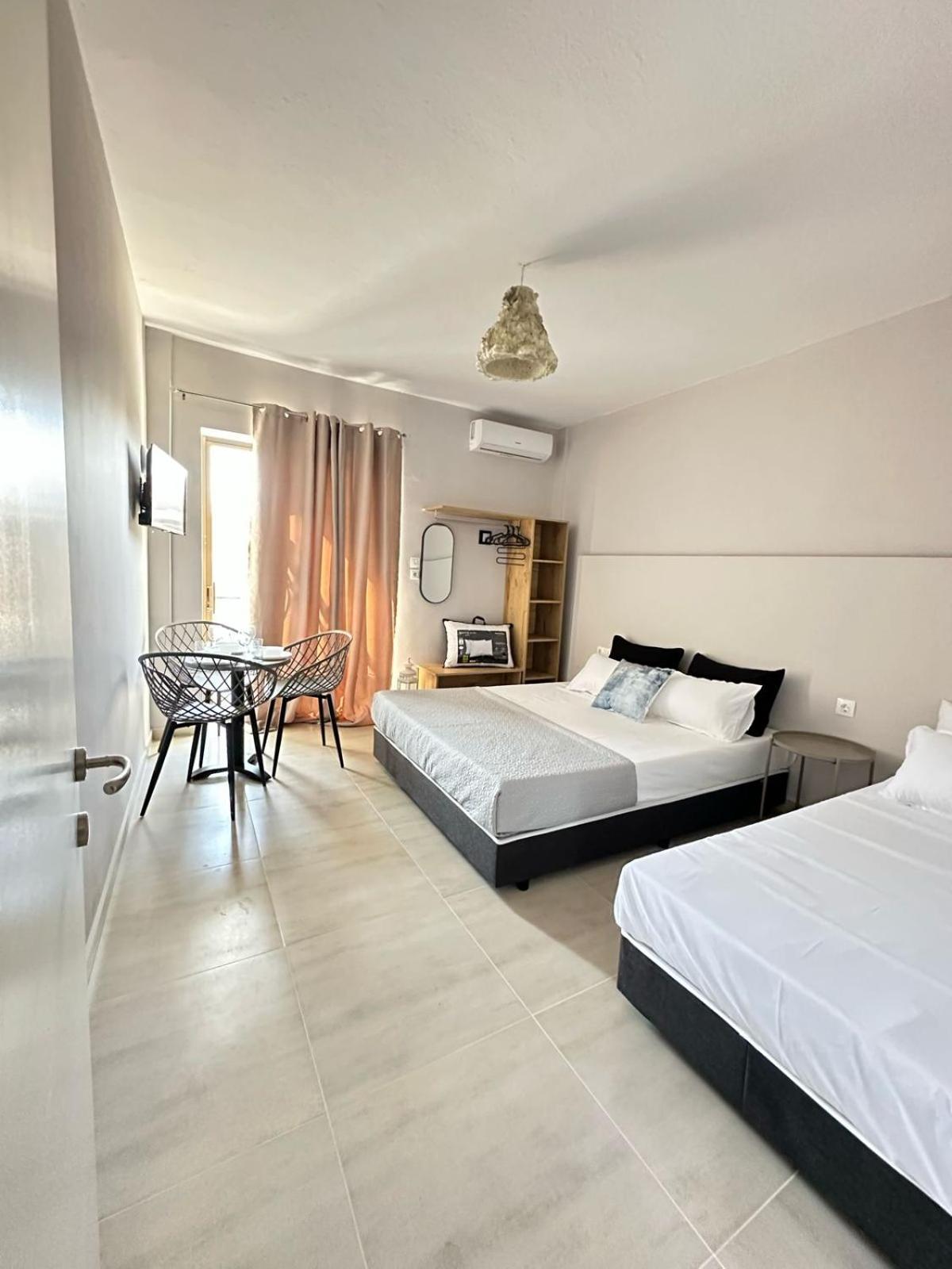 Room Nine 9 Beachfront Apartments Nea Kallikrateia Exteriör bild