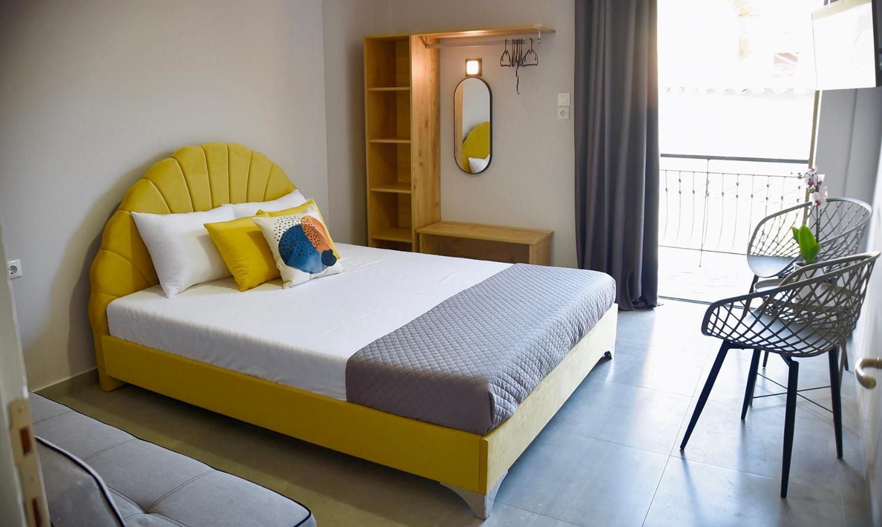 Room Nine 9 Beachfront Apartments Nea Kallikrateia Exteriör bild